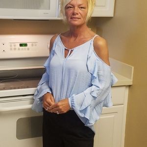 Meet your Posher, Sherry